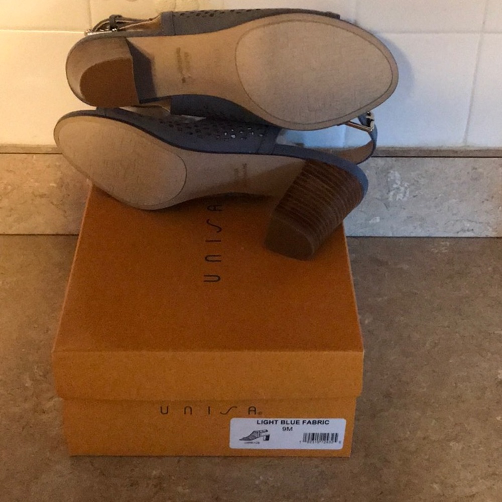 Shoes - Picture 3 of 3